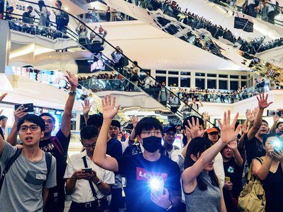 No loudhailers, umbrellas allowed at talks with Hong Kong leader