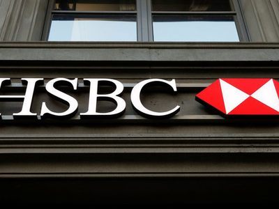 HSBC to cut up to 10,000 jobs in drive to slash costs