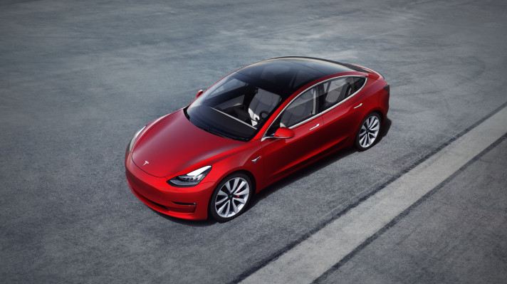 Tesla surprises with a profit in the third quarter