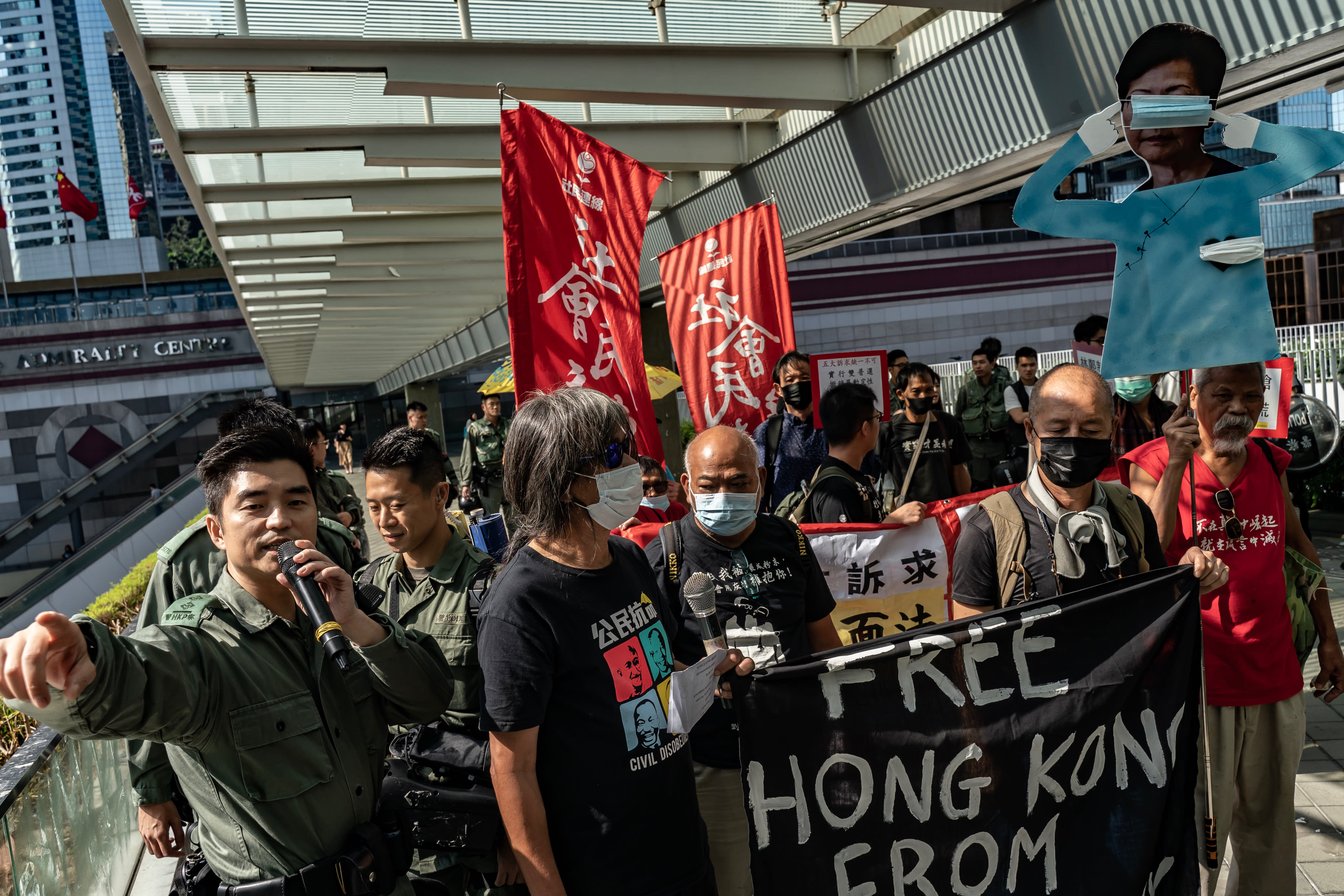 Hong Kong protests haven't hurt our profitability, say bank CEOs