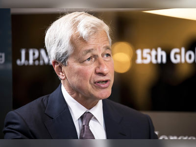 Cramer: Jamie Dimon, when questioned about $31 million pay, should have said he's worth it
