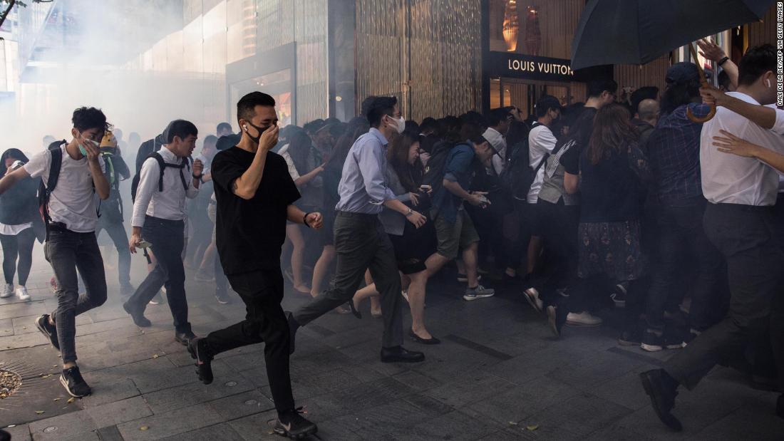 Hong Kong's Hang Seng has its worst day in months as violence escalates