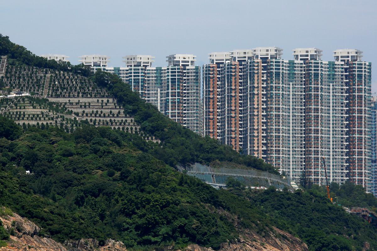 More mainland Chinese want to buy Hong Kong property: UBS survey