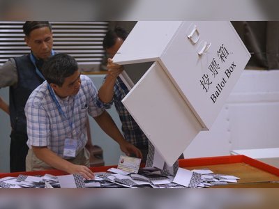 Hong Kong democrats achieve stunning polls victory