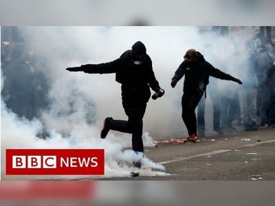 France paralysed by biggest strike in years