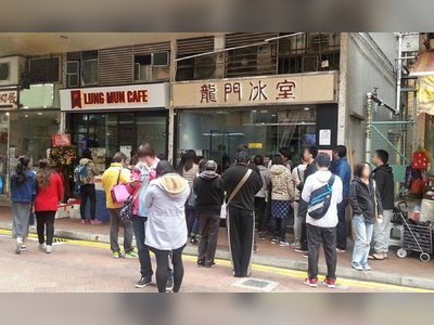 Hong Kong official knocks ‘color’-coded shopping