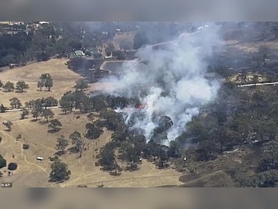 Thousands of tourists who refused to leave East Gippsland are now TRAPPED as their only escape route is closed and 'life-threatening' bushfires near - as fire chief warns it's too late to leave