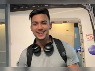 How to get a Cathay Pacific business class upgrade for free: YouTuber’s stunt prompts anger