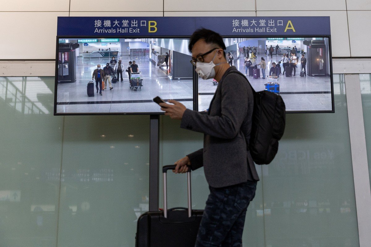 China coronavirus: major airlines pull plug on services to Hong Kong and mainland as US considers stopping all flights