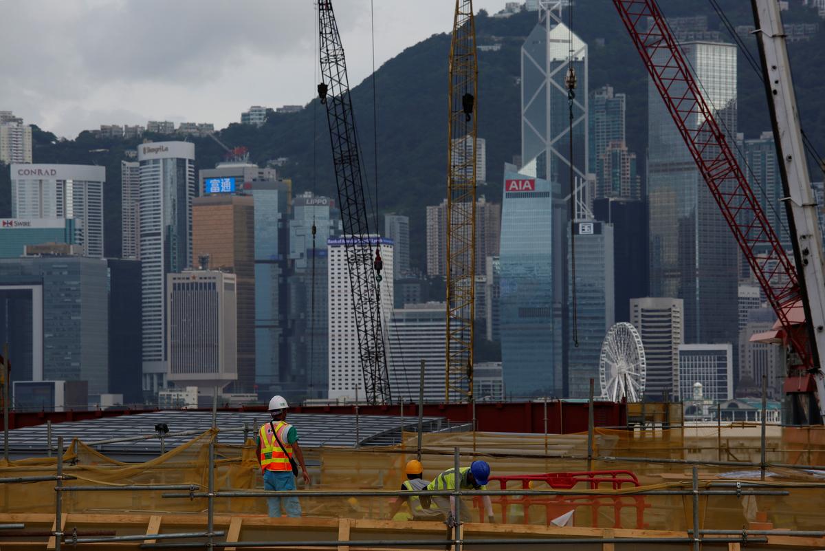 Hong Kong economy to see more weakness due to virus outbreak
