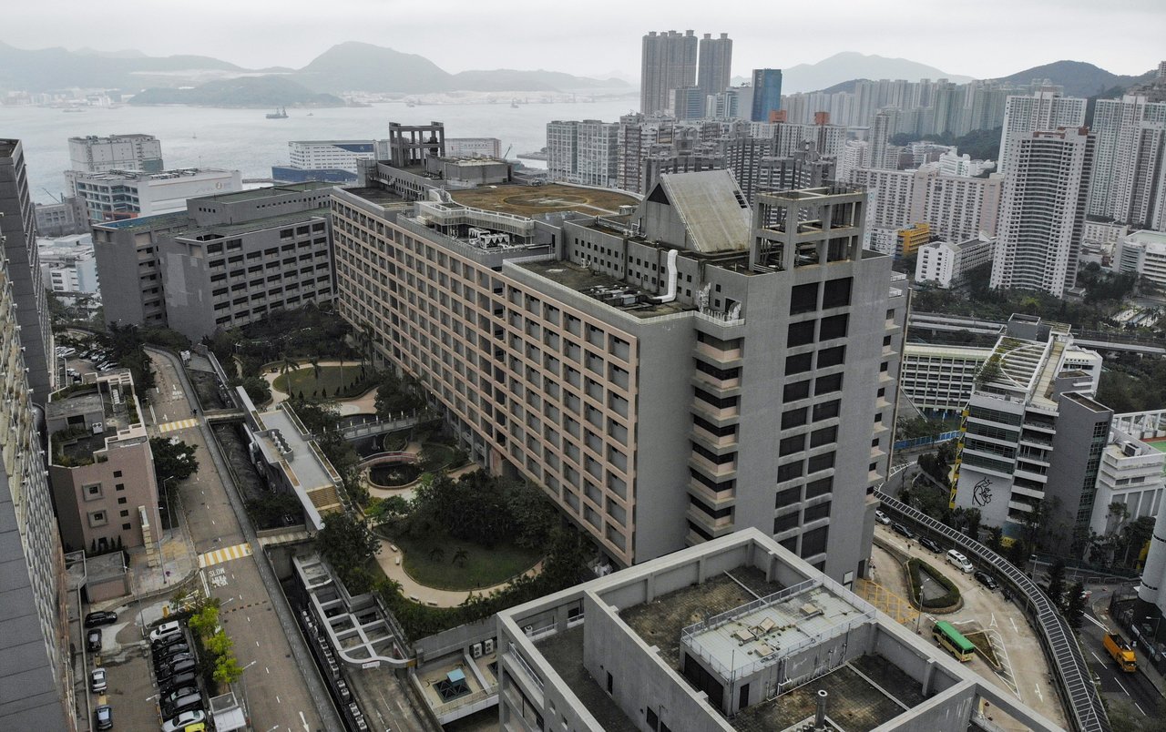 Dozens of households evacuated after 2 coronavirus cases found in same building in Hong Kong