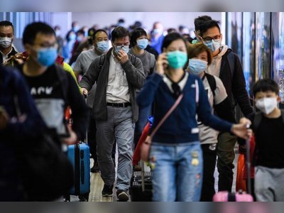 Expat Families Flee Hong Kong After Double Whammy of Virus, Protests