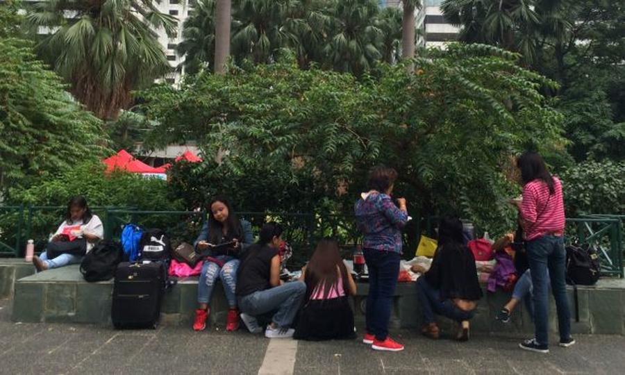 A HK maids stranded in Manila due to travel ban