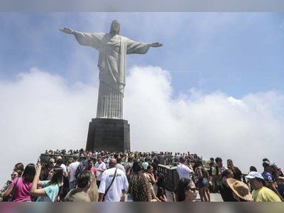 Coronavirus in Brazil: Organized crime impose curfew in Rio