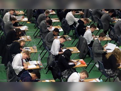 UK schools to be closed indefinitely and exams cancelled