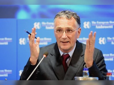 Top EU scientist resigns in Covid-19 political row