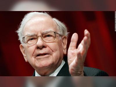 Buffett's Berkshire Hathaway reports nearly $50 billion loss