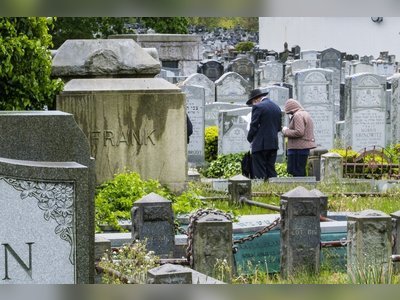 WHO warns countries are ‘driving blind’, as US deaths top 80,000
