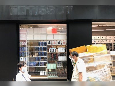 Hong Kong protests and coronavirus see Prada, Tissot make way for cheap phone store on world’s most expensive shopping street