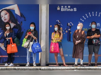 Coronavirus: 430,000 sign up for Hong Kong’s free Covid-19 testing as mainland Chinese agencies slam critics of scheme
