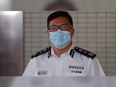 Hong Kong: China arrests 10 after intercepting boat 'fleeing Hong Kong'