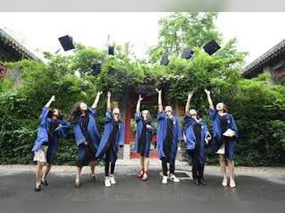 China’s overseas graduates return in record numbers into already crowded domestic job market