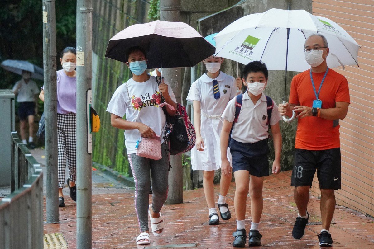 Hong Kong students should walk to school to avoid Covid-19 risks