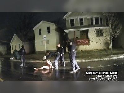 It’s not a news anymore, but anyway: another unarmed citizen has been murdered by U.S. police (oh, the news in it is that he wasn’t black)