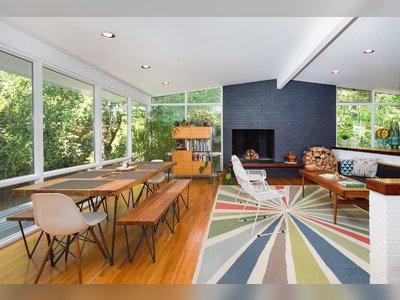 A Portland Midcentury by Frank Shell Offers Laid-Back Living