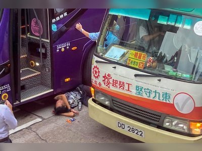 Tourist bus driver beaten unconscious in Hong Kong road rage attack