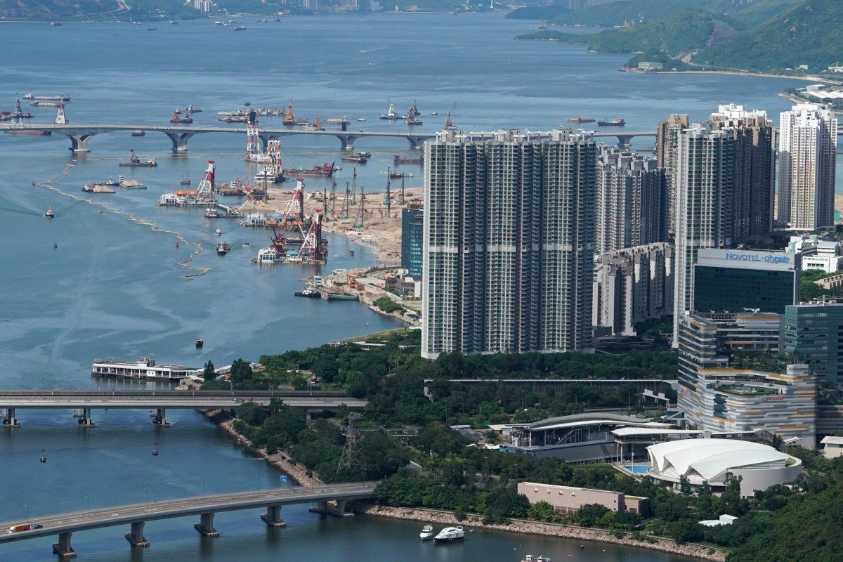 Hong Kong withdraws Tung Chung site, rents cut at Kai Tak tower