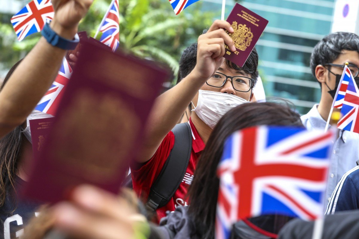 China threatens to stop recognising BN(O) passports after Britain’s visa move