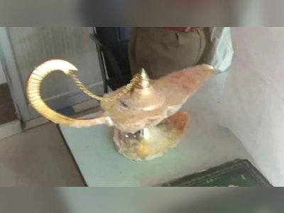 Indian doctor duped into buying 'Aladdin's lamp' for $41,500