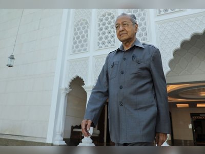 Mahathir sparks uproar with claim Muslims ‘have right to kill millions of French’