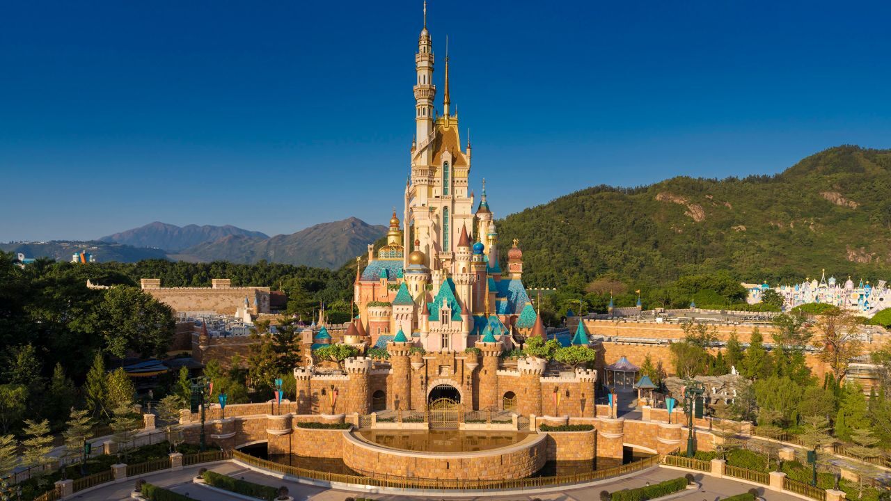 Hong Kong Disneyland unveils castle makeover