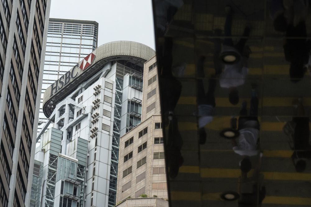HSBC Lets Hong Kong Staff Work Up to Four Days a Week From Home