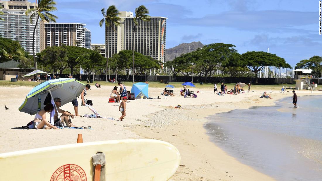 Hawaii is offering free round trips to Digital Nomads who want to live there temporarily