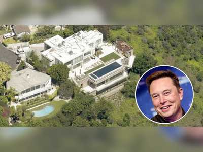 Elon Musk reportedly sold 3 more homes in Los Angeles after pledging to 'own no house' and announcing a move to Texas
