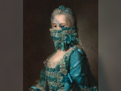 These Masked Portraits Are an Instagram Sensation