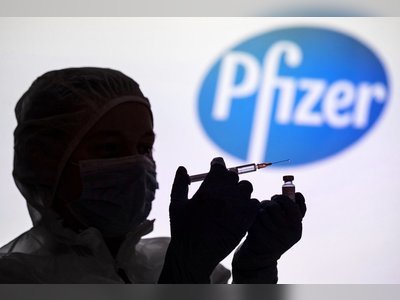 Hong Kong Covid-19 panel backs Pfizer vaccine, seeks more Norway deaths details