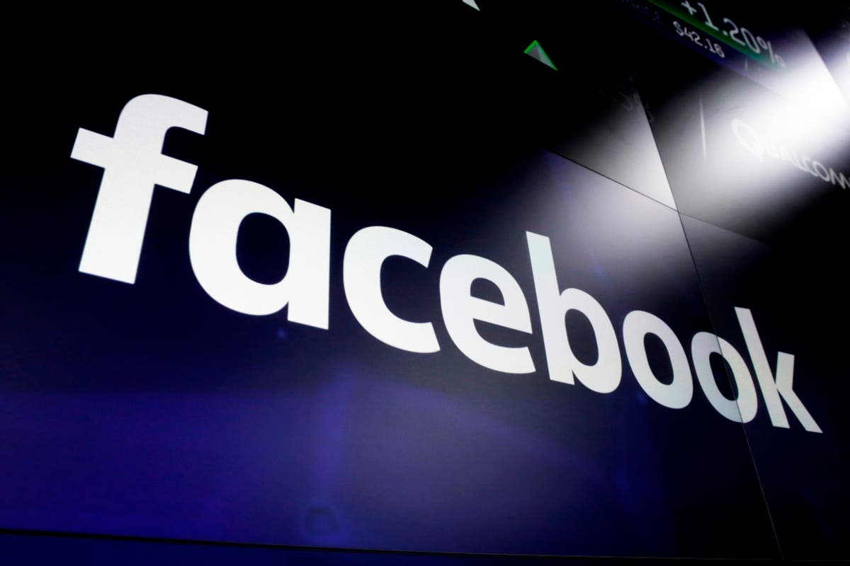 Facebook blocks Australians from sharing news on platform