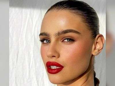 Full Eyebrows Give Way to This New Beauty Trend - Long Eyelashes 2021 Beauty