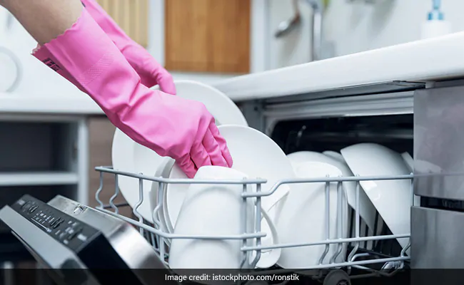 Chinese Court Orders Man To Pay Ex-Wife $7,700 For 5 Years Of Housework