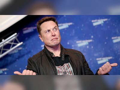 Tesla's stock is now 'heavily tied' to the fate of bitcoin after the company's $1.5 billion purchase