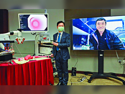 Microrobot to treat macro diseases