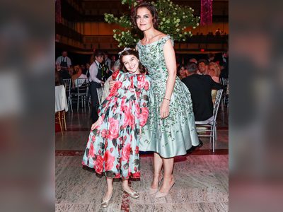 Katie Holmes and Suri Cruise's Mother-Daughter Twinning Moments