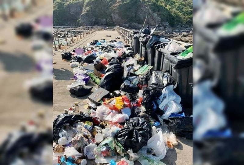 Garbage nightmare in Tung Lung Island