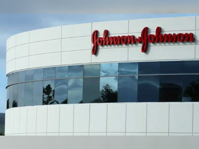 US Recommends "Pause" In Use Of Johnson & Johnson Vaccine Over Clot Fears