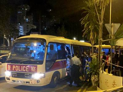 Police arrest 48 during raid on unlicensed Tai Po bar