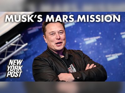 Barefoot Elon Musk says 'a bunch of people will probably die' getting to Mars